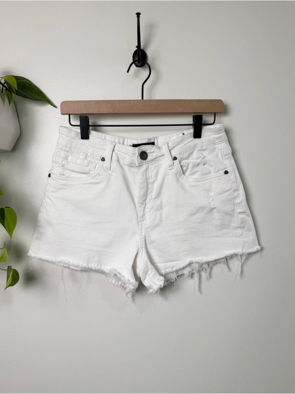 KUT from the Kloth Jane High Rise 3" Shorts Classic White Denim Frayed‎ Hem 6